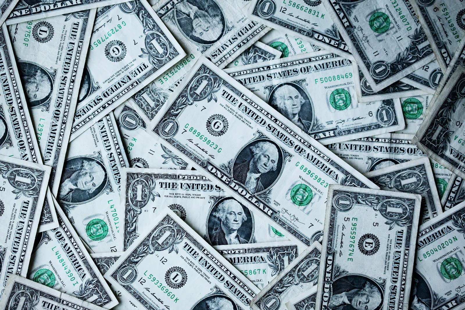 MICE: dinero, ideología, coacción y ego en el espionaje — imagen de cabecera del artículo